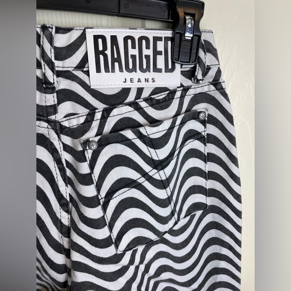 Ragged Priest Wide Leg Wave Pattern Black and White Dad Jeans - Picture 4 of 13